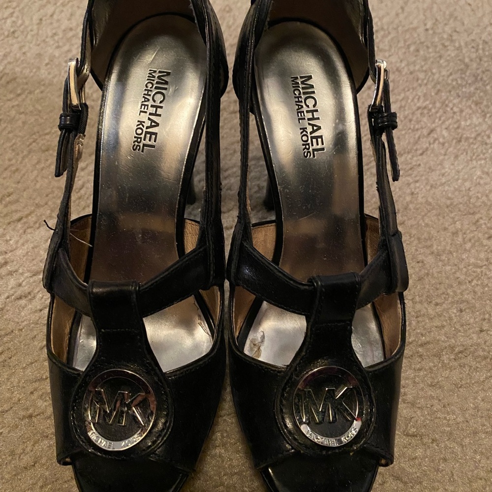 Michael Kors black heels size 8